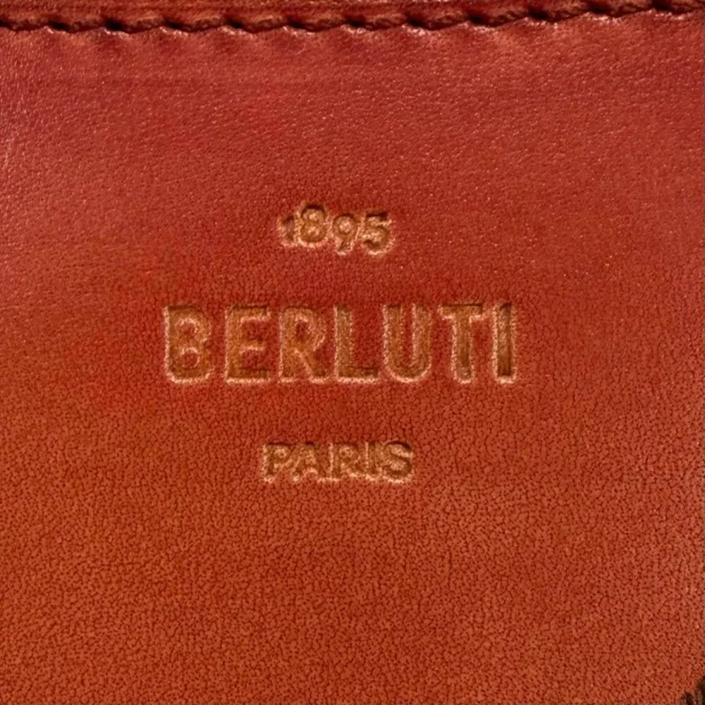 Berluti delivery duty